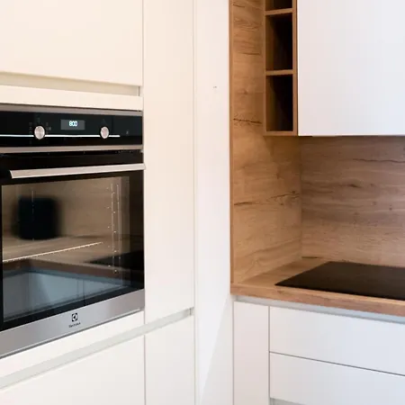 Masarykova Residence - Modern 1-Bedroom In City Center & Free Parking Laibach Exterior foto
